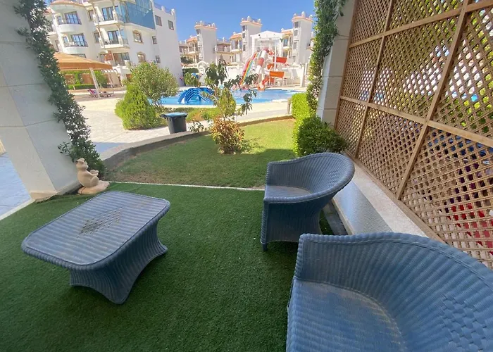 Hills Aqua Park شرم هيلز اكوا بارك ريزورت 4* Şarm El-Şeyh