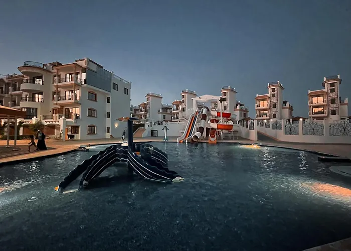 Hills Aqua Park شرم هيلز اكوا بارك ريزورت 4* Şarm El-Şeyh