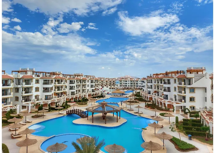Hills Aqua Park شرم هيلز اكوا بارك ريزورت