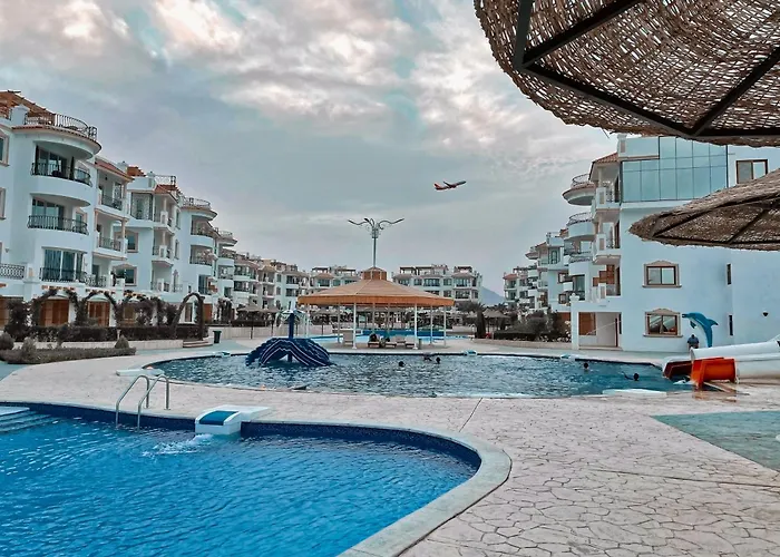 Hills Aqua Park شرم هيلز اكوا بارك ريزورت